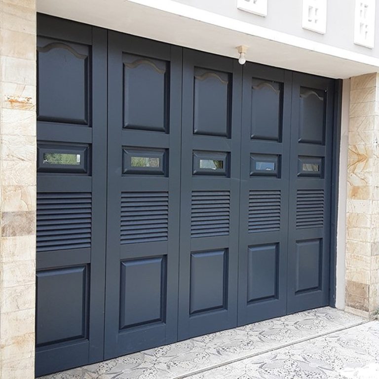 W 380 R Kaca - Hitam-pintu-besi-lipat